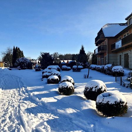 Hotel Sloneczny Brzeg บิสกูเปียซ ภายนอก รูปภาพ